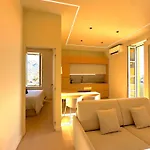 New - Monaco - - Sea View - Premium Location - 2 Bedrooms- Luxury Renovated - Parking - Clim - Balcony - And Sun 芒通