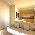 公寓 New - Monaco - - Sea View - Premium Location - 2 Bedrooms- Luxury Renovated - Parking - Clim - Balcony - And Sun