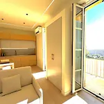 公寓 New - Monaco - - Sea View - Premium Location - 2 Bedrooms- Luxury Renovated - Parking - Clim - Balcony - And Sun 芒通