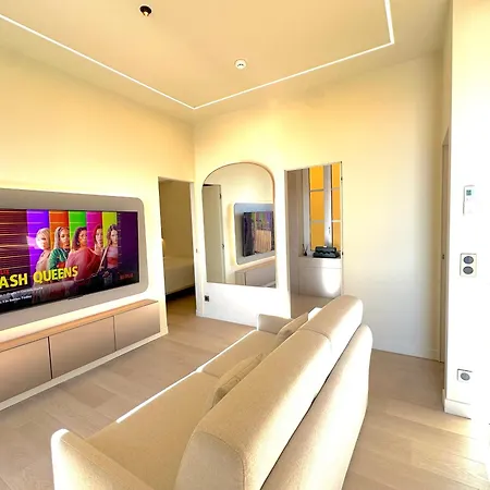 公寓 New - Monaco - - Sea View - Premium Location - 2 Bedrooms- Luxury Renovated - Parking - Clim - Balcony - And Sun *